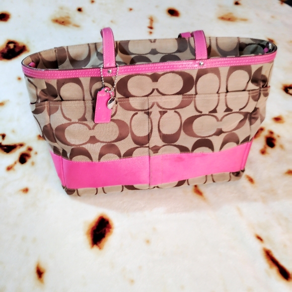Vtg Y2K Authentic Coach Classic Monogram Barbiecore/Pinkcore Large Tote - Picture 3 of 16